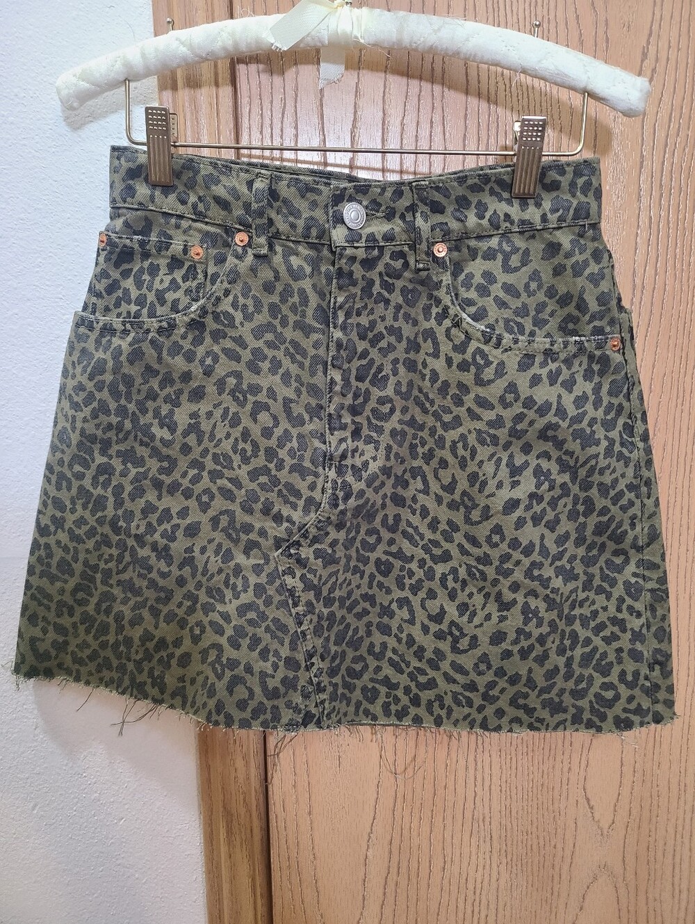 Zara Woman Olive Green Frayed Hem Leopard Cheetah Print Denim Mini Skirt